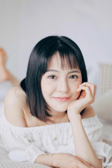 年轻的女老师电影